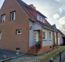 Gepflegtes Einfamilienhaus mit Nebengebäude in Nbg.-Erichshagen - Nienburg (Weser)
