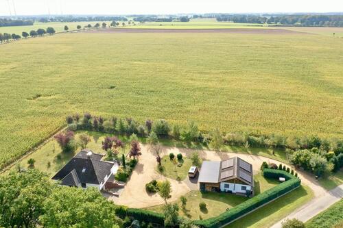 Foto - Modernes EFH mit großem GrundstückPVNebengebäude nahe Lüneburg