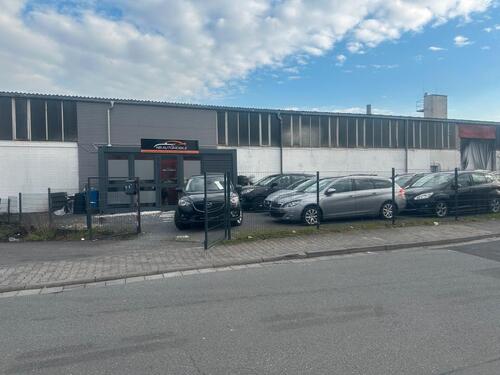 Foto - Autostellplatz mit Container - 700,00&nbsp;EUR Kaltmiete, ca.&nbsp; 250,00&nbsp;m&sup2;