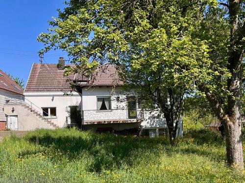 Foto - Ein- oder Mehrfamilienhaus mit großem Garten VON PRIVAT