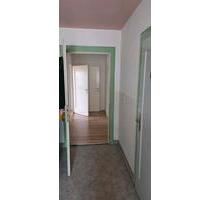 Schöne 2 + 1 Raum DG Wohnung - 285,00&nbsp;EUR Kaltmiete, ca.&nbsp; 59,00&nbsp;m&sup2; in Neumark (PLZ: 08496)