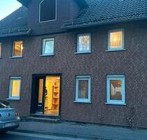 Haus zum verkaufen - 81.000,00&nbsp;EUR Kaufpreis, ca.&nbsp; 124,00&nbsp;m&sup2; in Stadtoldendorf (PLZ: 37627)