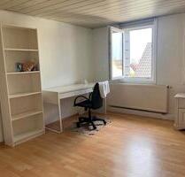 Wohnung,WG in Gießen - 420,00&nbsp;EUR Kaltmiete, ca.&nbsp; 24,00&nbsp;m&sup2; in Gießen (PLZ: 35396) Wieseck
