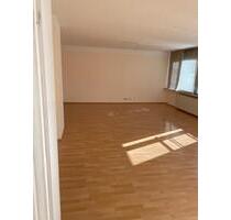 Mitten im Zentrum, schöne 3ZKB - 800,00&nbsp;EUR Kaltmiete, ca.&nbsp; 95,00&nbsp;m&sup2; in Neunkirchen (PLZ: 66538)