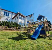 Exklusive 4,5 Zimmer-Wohnung (125 m²) mit Balkon & Panoramablick - Nagold