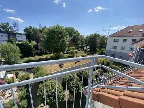 Foto - 3-Zimmer-Wohnung mit Südbalkon in Erkner - ideal für kleine Familien, Paare, WGs