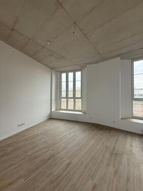 Foto - Alt trifft Neu: Kirchenraum wird Wohn(t)raum'