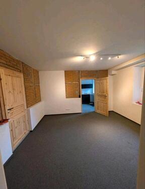 Foto - Gewerbeeinheit, Büro, Praxen, Gewerbehof, Handwerker, Stellplatz