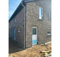 NEUBAU I ERSTBEZUG ! DOPPELHAUSHÄLFTE in SELSINGEN bei ZEVEN !