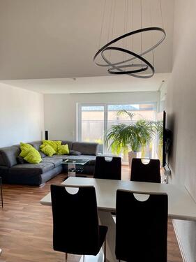 Foto - Möblierte 3-Zimmer-Wohnung mit Design-Charakter und Terrasse