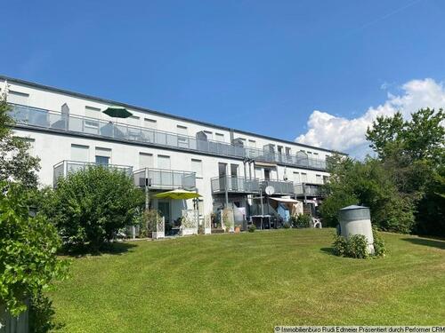 Foto - Schöne Dachgeschosswhg. mit EBK u. Dachterrasse auf 3 Seiten mit TG