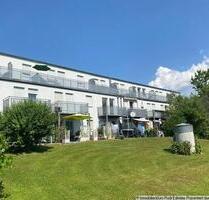 Schöne Dachgeschosswhg. mit EBK u. Dachterrasse auf 3 Seiten mit TG - Metten