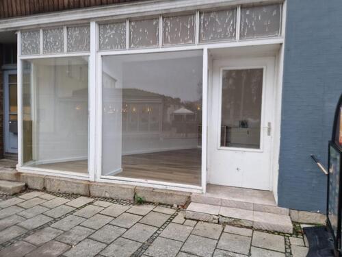 Foto - Neu renovierte Gewerbliche Laden Zu vermieten!!! Zentrum!!