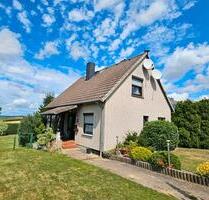 Einfamilienhaus mit traumhaftem Garten und herrlichem Ausblick - Lauenau
