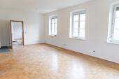 Foto - 5 Zimmer Altbau-Wohnung in Innenstadtnähe