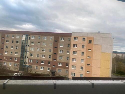 Foto - 3 Raum-ETW mit Einbauküche, Balkon und Stellplatz