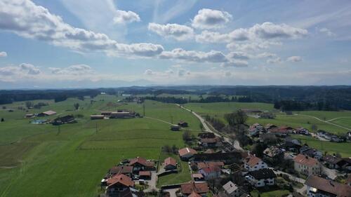 Foto - Baugrundstück im Herzen von Haunshofen