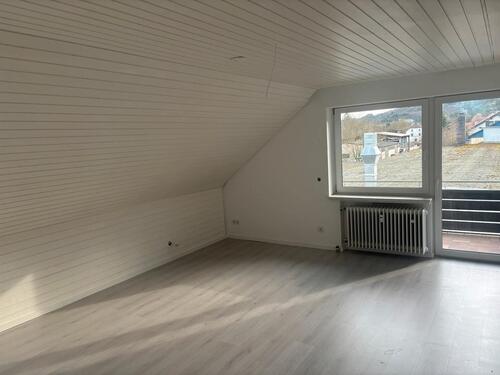 Foto - 3 Zimmer Dachgeschoßwohnung zur Miete in Tauberbischofsheim