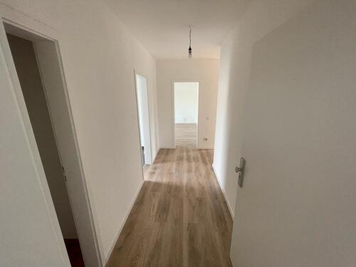 Foto - Helle renovierte 3-Zimmer-Wohnung mit Balkon – ab 01.01. frei