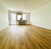 Apartment mit Loggia und neuer EBK - Frei ab 01.02. - München Thalkirchen-Obersendling-Forstenried-Fürstenried-S