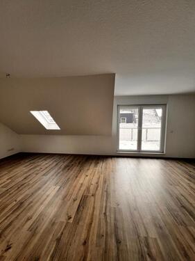 Foto - Moderne 3-Zi-Dachgeschosswohnung mit großem Balkon in Oldenburg