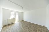 Foto - Frisch saniert & mit Ausblick – smarte 1-Zimmer-Wohnung mit Balkon in Löderburg