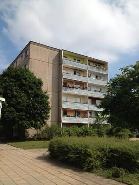 Foto - 3-Raum Wohnung mit Balkon - 395,00&nbsp;EUR Kaltmiete, ca.&nbsp; 71,71&nbsp;m&sup2;