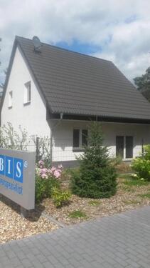 Foto - Einfamilienhaus zu verkaufen. 2 separate Wohnungen sind verfügbar