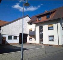 Zweifamilienhaus mit Scheune in Großenbach - Hünfeld
