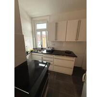 WG Zimmer in Bad Cannstatt - 600,00&nbsp;EUR Kaltmiete, ca.&nbsp; 120,00&nbsp;m&sup2; in Stuttgart (PLZ: 70437) Mühlhausen