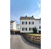 Ruhig gelegenes Haus mit Scheune und Innenhof, Nähe Koblenz