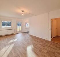 Mit dem Aufzug in Ihre frisch renovierte 3-Zimmer-Wohnung! **AB FRÜHJAHR 2026** - Dresden Cotta