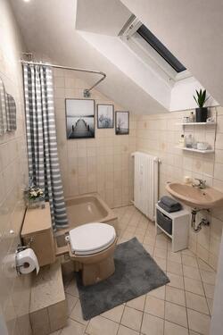 Foto - 2 Zimmer Dachgeschoßwohnung zur Miete in Gochsheim