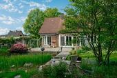 Foto - Lichtdurchflutetes Architektenhaus mit Schwimmteich