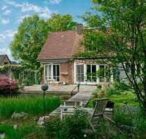 Lichtdurchflutetes Architektenhaus mit Schwimmteich - Witzhave