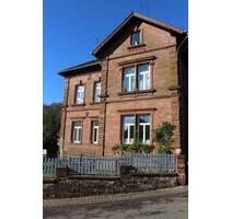 Modernes Wohnen im histor. Baudenkmal, Wohnung im alten Pfarrhaus - Bechhofen