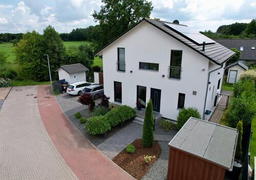 Foto - Direkt einziehen! - Exklusives Einfamilienhaus in Breiholz