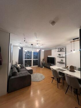 Foto - Helle & teilmöblierte 2-Zimmer-Wohnung mit Balkon in Jena Nord