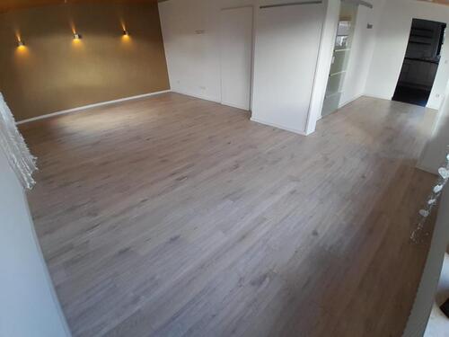 Foto - Helle 4,5 Zimmerwohnung - 990,00&nbsp;EUR Kaltmiete, ca.&nbsp; 115,00&nbsp;m&sup2;