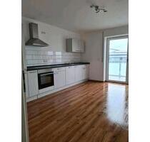 Schöne helle 3 Zimmerwohnung im OG - Mengkofen