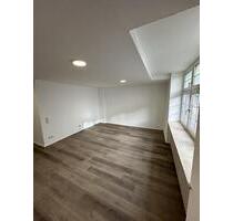 Gemütliche 2-Zimmer-Wohnung mit Einbauküche - Remscheid