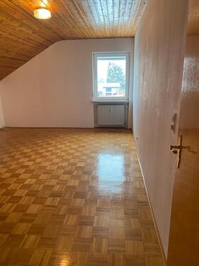 Foto - 3 Zimmer Dachgeschoßwohnung zur Miete in Külsheim
