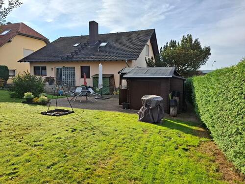 Foto - 8 Zimmer Mehrfamilienhaus, Wohnhaus in Büdingen