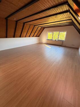 Foto - Großzügige 3-Zimmer-Wohnung mit Weitblick ins Grüne