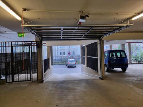 Foto - Parkplatz auf Pardeck direkt an der Rhein-Neckar Haltestelle
