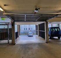 Parkplatz auf Pardeck direkt an der Rhein-Neckar Haltestelle - Darmstadt