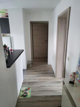 Foto - Biete 4 ZKB Dachgeschoss Wohnung