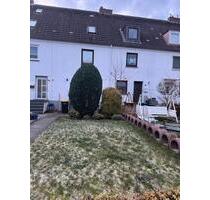 Mittelreihenhaus mit Keller - 1.350,00 EUR Kaltmiete, ca.  100,00 m² in Klein Nordende (PLZ: 25336)