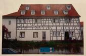 Foto - Helle 1,5-Zimmer-Wohnung im Altbau mit Galerie, EBK & Stellplatz