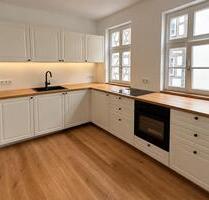 Erstbezug - Hochwertig sanierte Altbauwohnung: 2,5 Zimmer im Herz - Coburg
